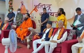 बलात्कार आरोपी सिद्धबाबा र दुई मन्त्री एउटै मञ्चमा