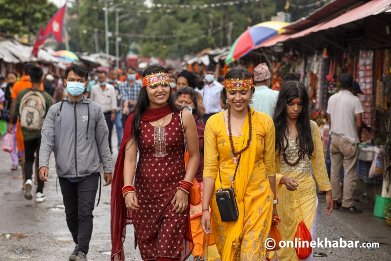 पशुपतिमा बोलबम यात्री (फोटो फिचर)