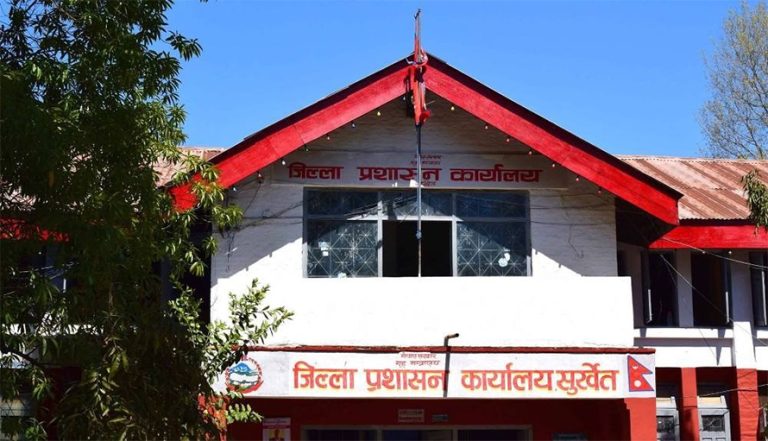 रत्न राजमार्गमा राति मोटरसाइकल चलाउन रोक