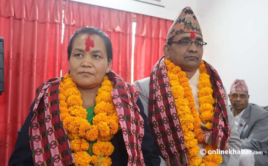 कर्णालीमा दुई मन्त्रीले लिए शपथ, पुग्यो माओवादीका सबै सांसदको पालो