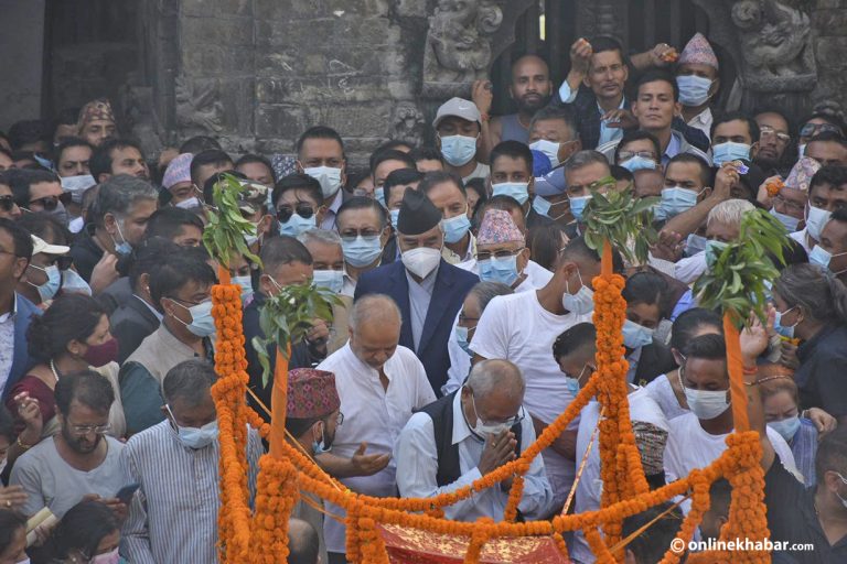 आर्यघाटमा प्रदीप गिरिको अन्तिम बिदाइ (तस्वीरहरु )