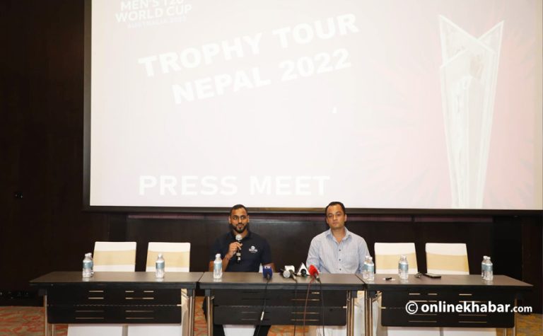 विश्वकप क्रिकेटको ट्रफी नेपालमा