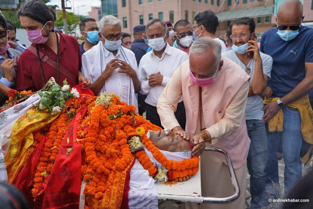 प्रदीप गिरि सर्वप्रिय हुनुहुन्थ्यो, कसैको नबिगारी जानुभयो : स्वामी आनन्द अरुण