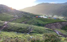 बडीमालिका दर्शन गर्न पुगेका दुई पर्यटक सम्पर्कविहीन