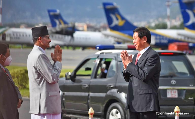 काठमाडौं आइपुगे चिनियाँ जनकंग्रेस अध्यक्ष ली, यस्तो छ भ्रमण कार्यसूची