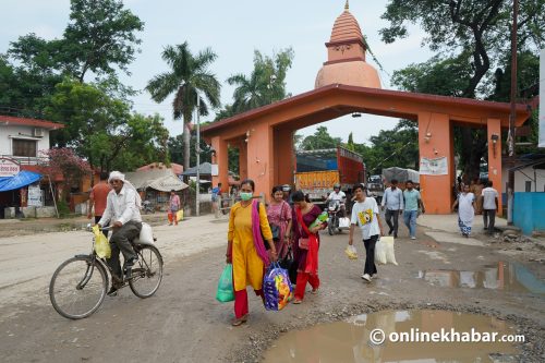 नेपालीको कमाइ घट्दा सुनौलीमा चिन्ता