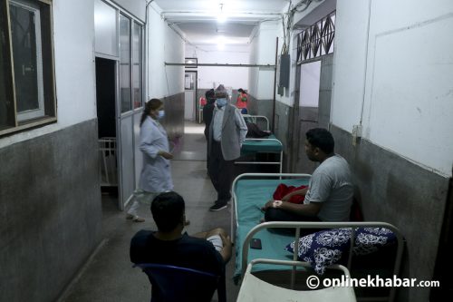 पोष्ट डेंगुको लक्षण : सुतिराख्न मन लाग्नेदेखि डिप्रेसनसम्म