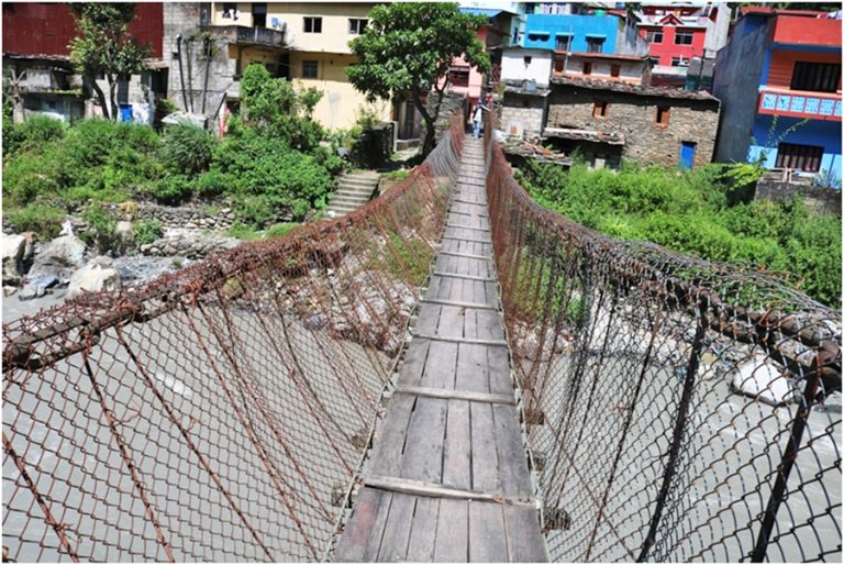 १३५ वर्ष पुरानो झोलुङ्गे पुल मर्मतको पर्खाइमा   