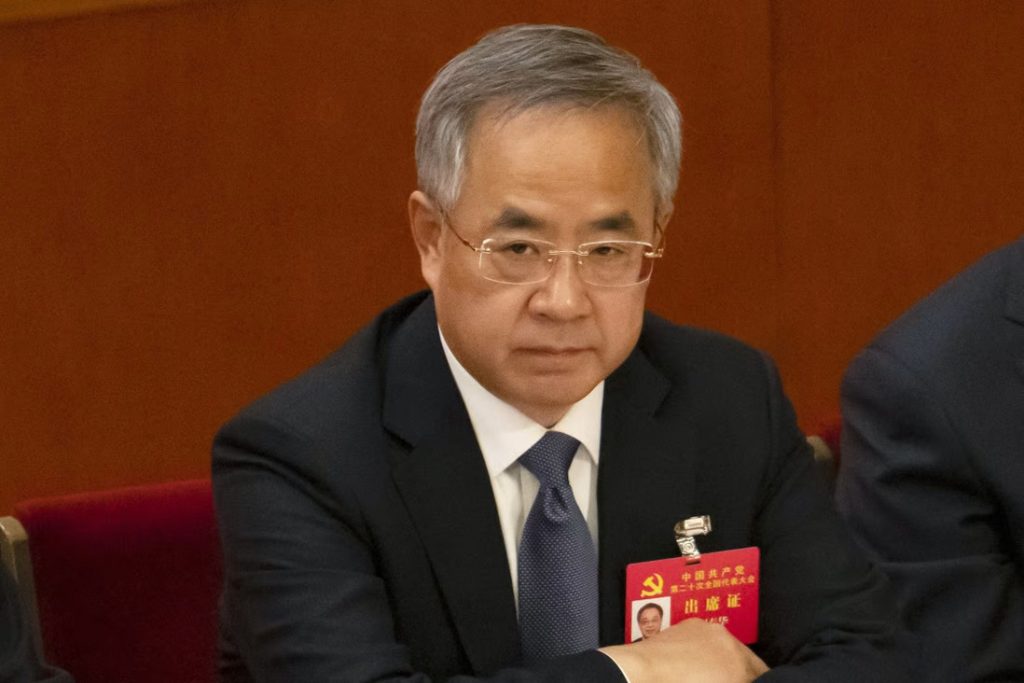 चीनमा नेतृत्वका दाबेदार हु चुनहुवा पोलिटब्यूरोमै अटाएनन्