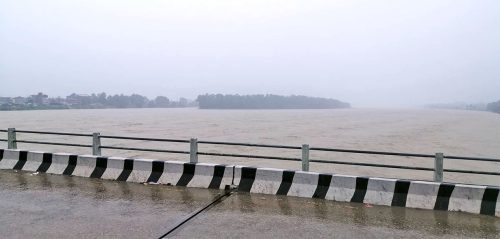 नारायणी नदीमा पौडी खेल्ने गएका किशोरको डुबेर मृत्यु
