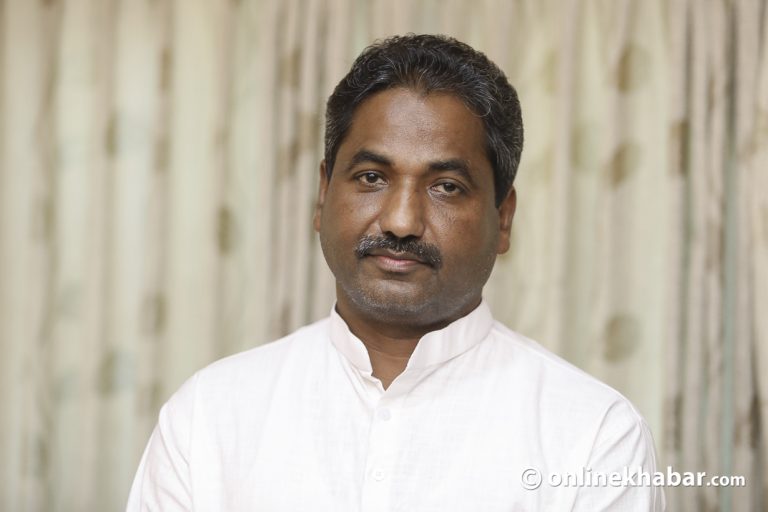 सरकारविरुद्ध काठमाडौंमा प्रदर्शन गर्दै आजपा