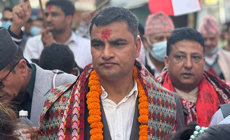 स्वास्थ्यमा आशा गरिएका प्रदीप