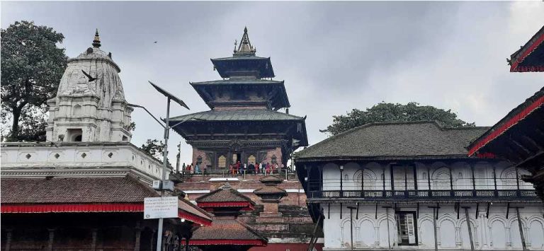 तलेजु भवानी मन्दिर आज एक दिन खुला, दर्शनार्थीको घुइँचो