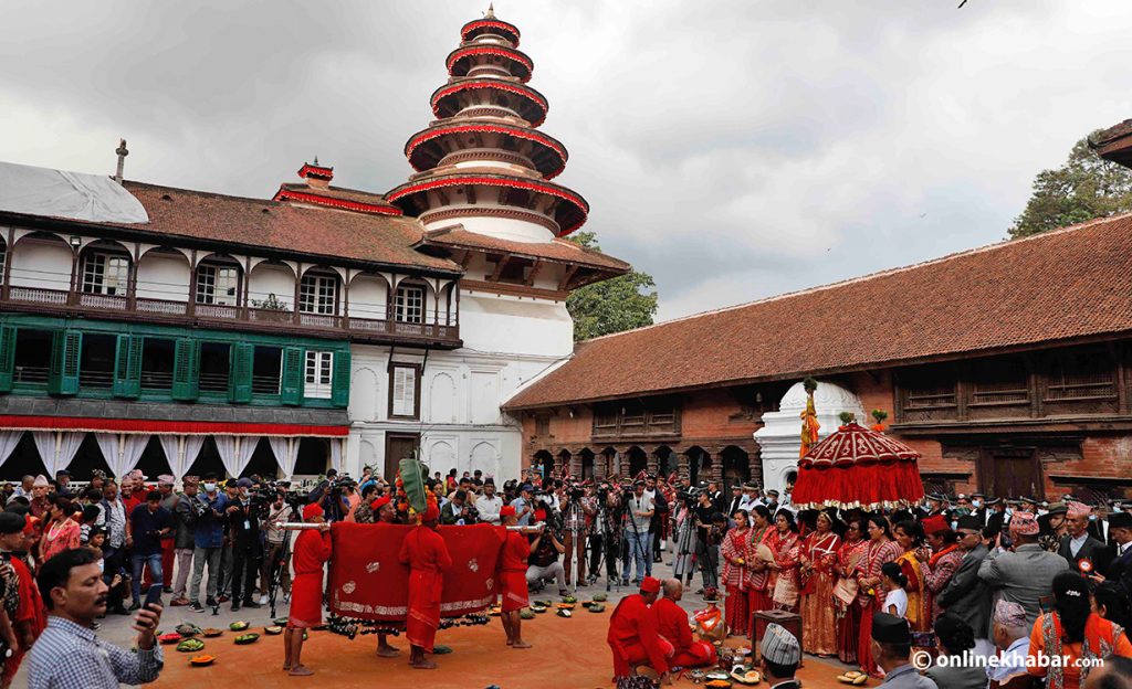 दशैंघरमा भित्र्याइयो फूलपाती, टुँडिखेलमा बढाइँ