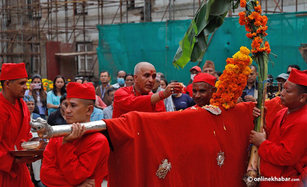 आज दशैंको सातौं दिन फुलपाती भित्र्याइँदै