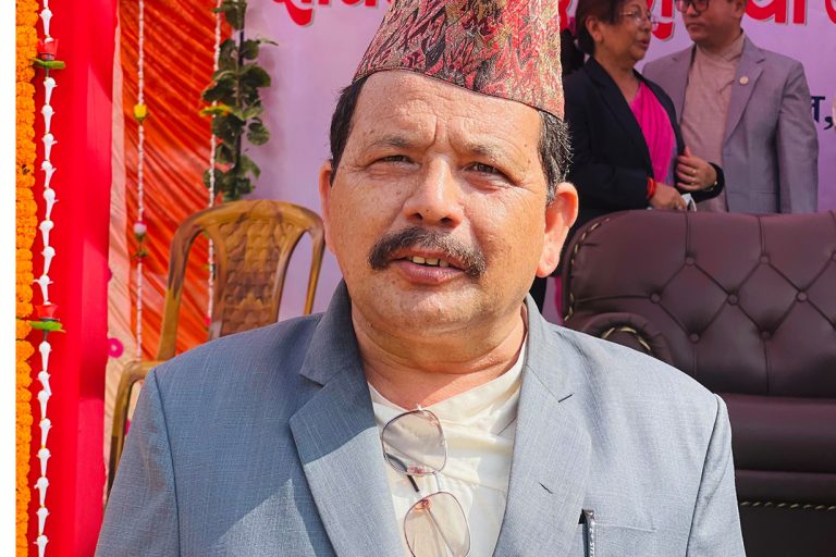 गणेश पहाडीले मैदान छोडेपछि प्रदीप कटवालले टिकट पाए