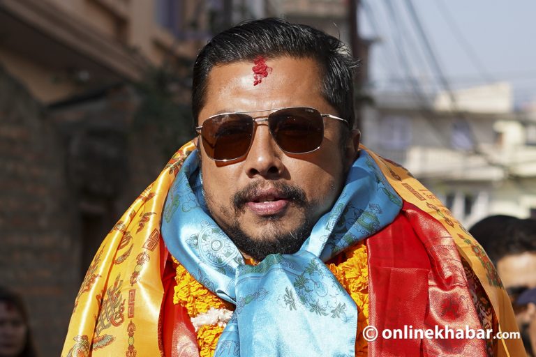 कोरिया भ्रमण छोट्याएर स्वदेश फर्किँदै खेलकुदमन्त्री विराजभक्त