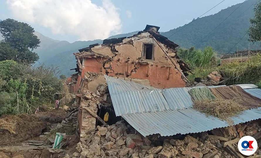 भूकम्पले उजाडेको परिवार : जसका लागि मुग्लान पसे, उनै रहेनन्  – HamroAwaj