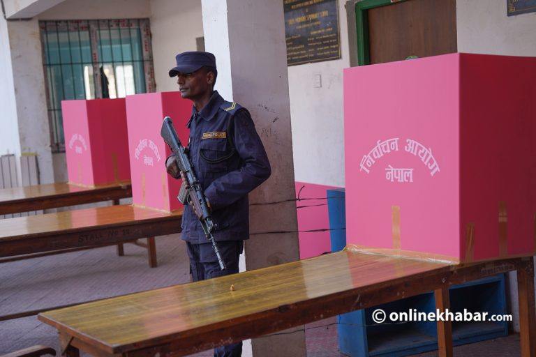 आज भोट हाल्ने दिन, मतदान केन्द्र जाँदा नछुटाउनुस् यी कागजात