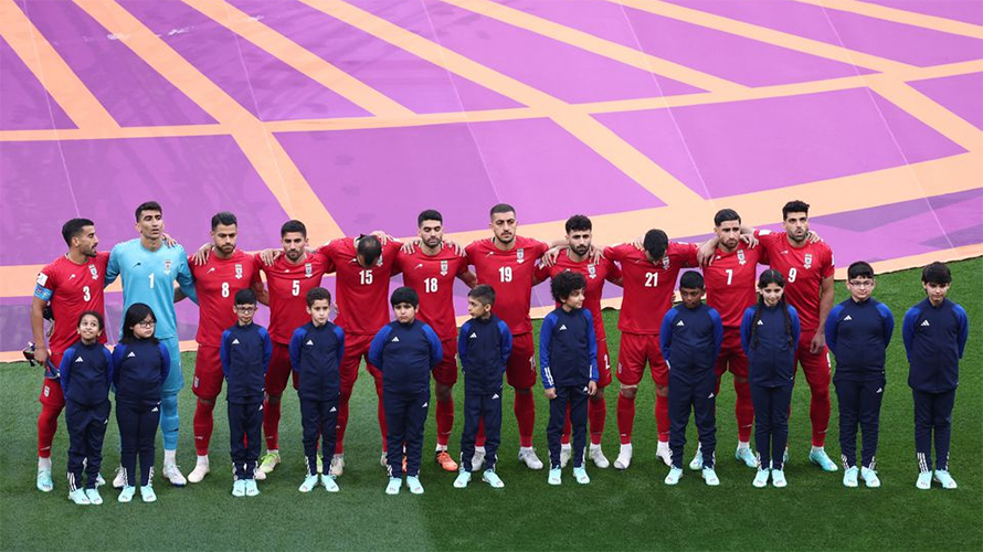 इरानका खेलाडीले विश्वकपमा किन गाएनन् राष्ट्रिय गान ?
