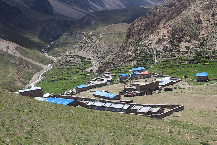 Polling station at 4200 meters altitude, 103 voters