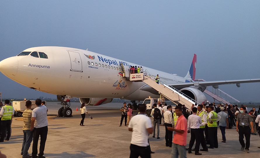 करिब डेढ खर्ब ऋण लिने नेपाल एयरलाइन्सको तयारी