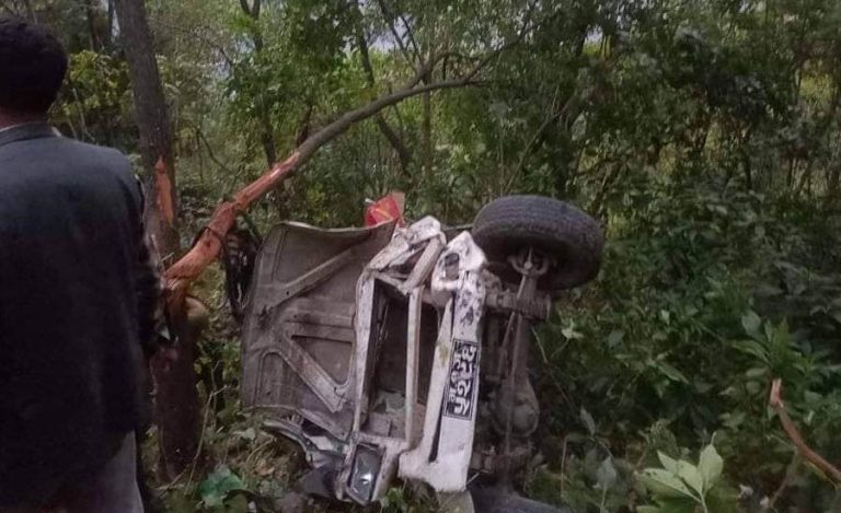 पर्वतमा जीप दुर्घटना हुँदा १ जनाको मृत्यु, ७ जना घाइते