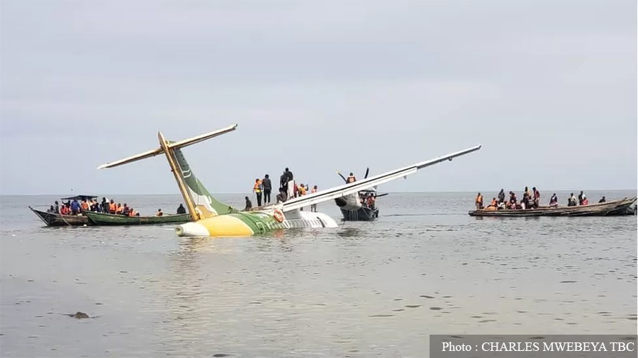 तान्जिनायाको तालमा खस्यो विमान, १९ जनाको मृत्यु  – HamroAwaj