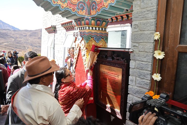 राष्ट्रपतिबाट मुक्तिनाथ क्षेत्रमा बुद्ध मूर्ति र बुटिक रिसोर्ट उद्घाटन