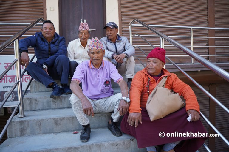 मतदातालाई प्रभावित पार्ने कार्य नगर्न निर्वाचन कार्यालय काठमाडौंले गरायो सचेत