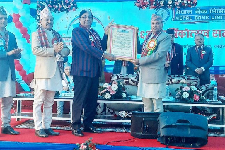 उद्योगी दुगड सम्मानित