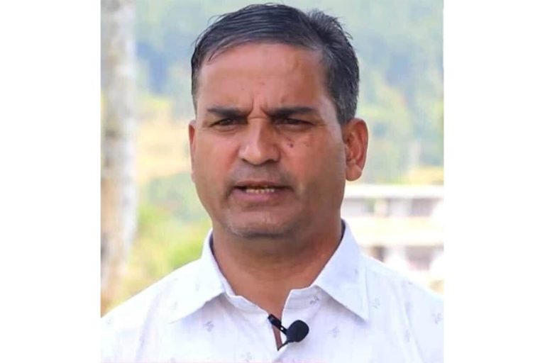 गण्डकीमा देवकोटाले गरे फ्लोर क्रस, एमालेको नाराबाजी