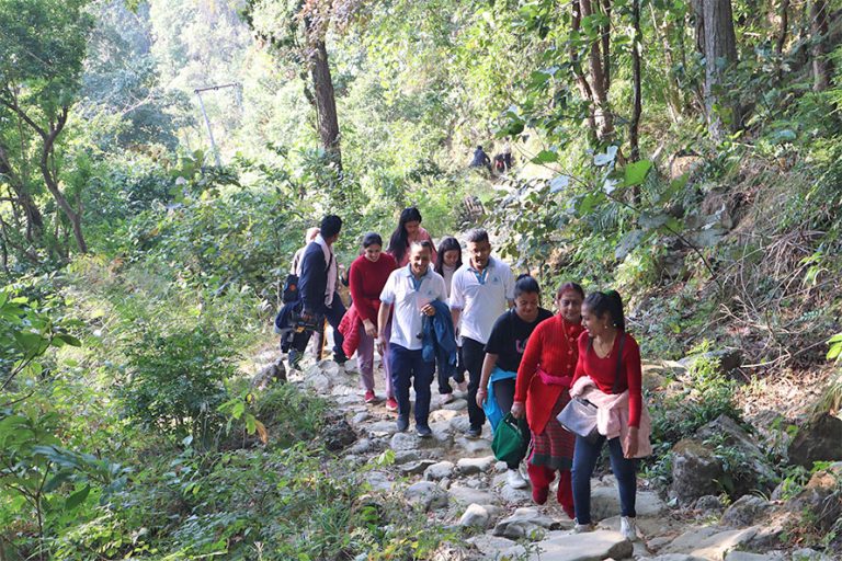 बुटवलको नयाँ ट्रेकिङ रुट : फूलबारी-नुवाकोटगढी