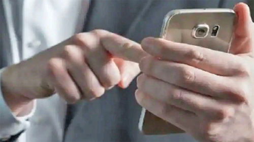 अनुसन्धानको डरलाग्दो खुलासा : स्मार्टफोनले २४ सै घण्टा तपाईंको कुरा सुनिरहेको हुन्छ