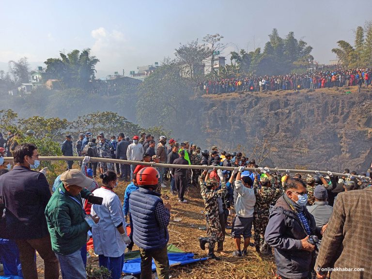 सेती खोंचमा जहाज खस्दा माछा मार्न गएका २ जना घाइते