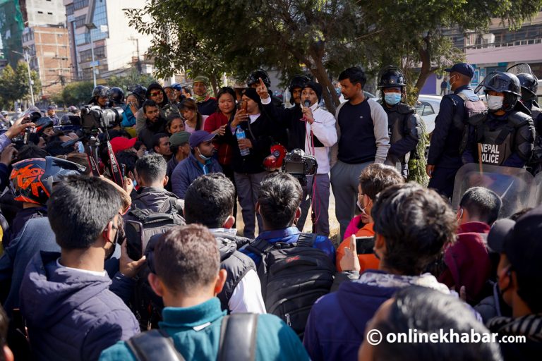 रविको नागरिकताबारे सर्वोच्चकाे फैसलाले गैरआवासीय नेपालीलाई के असर पर्छ ?