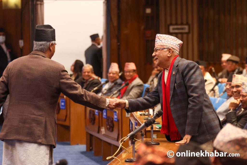 गभर्नर नियुक्ति : देउवामाथि दबाब बढाउँदै ओली