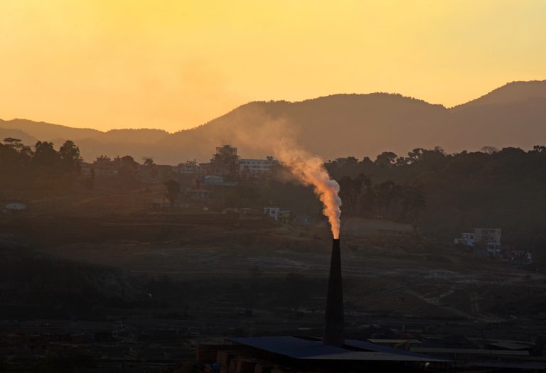 काठमाडौं उपत्यकामा बढ्यो वायू प्रदूषण (तस्वीरहरू)