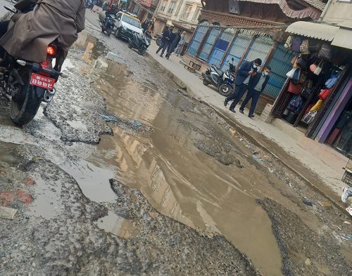 सरकारी रेकर्डमा ६५ प्रतिशत खाल्डो पुरियो, सडकको हालत भने उस्तै