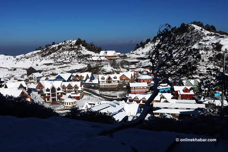 जब कालिञ्चोक हिउँले सेताम्मे भयो (तस्वीर)