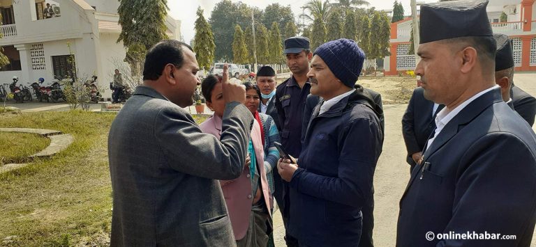 कुन बैंकमा खाता खोल्ने भन्ने विवादमा मधेश प्रदेशसभा अवरुद्ध