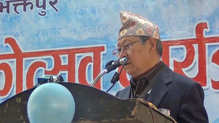 कांग्रेसले राष्ट्रपतिको लोभमा फस्न मिल्दैन : नारायणमान बिजुक्छे