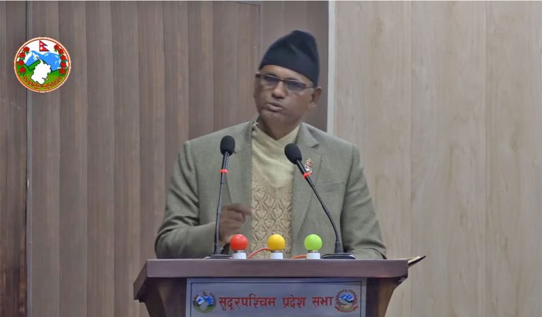 सुदूरपश्चिममा एमालेले  मुख्यमन्त्रीलाई विश्वासकाे मत दिने, सरकारमा नजाने