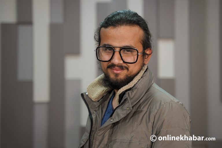 आज बजिरहेको संगीतको लुत्फ़ उठाऔं