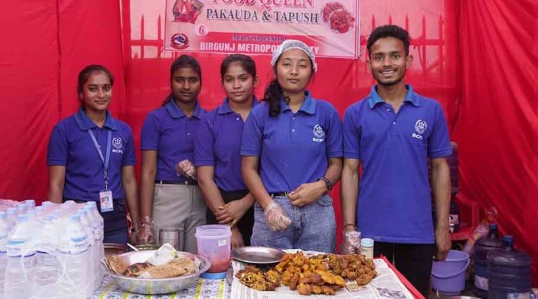 वीरगञ्जको रात्रि खाना मेलामा ३० लाखको कारोबार