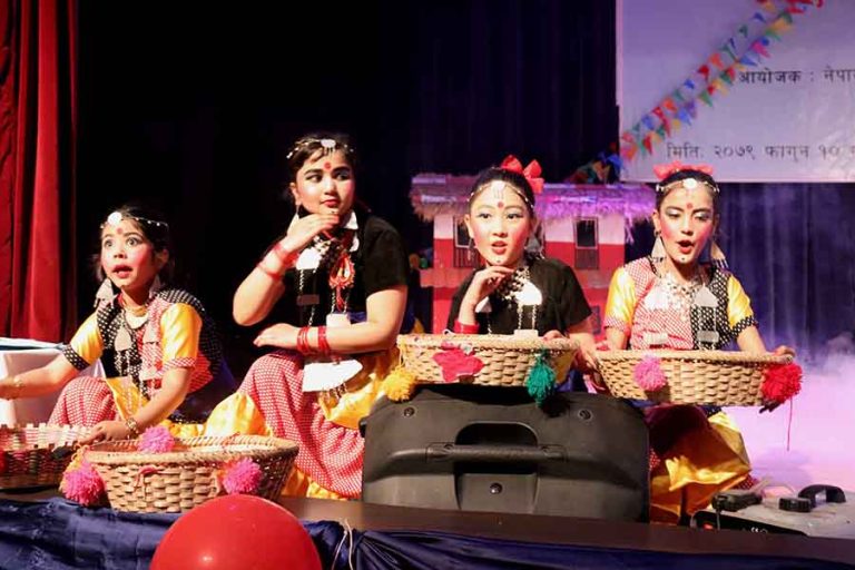 डीएभीमा देवनागरी दिवस : संस्कृत श्लोकवाचनदेखि वक्तृत्वकला प्रतियोगितासम्म