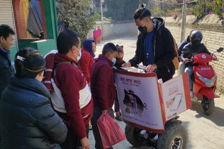 महालक्ष्मी विकास बैंकद्वारा काठमाडौंका ७ स्थानमा डिजिटल साक्षरता कार्यक्रम