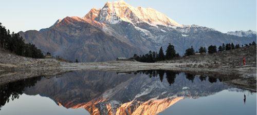 सिस्ने हिमाल पौडीरहेको गुप्त दह