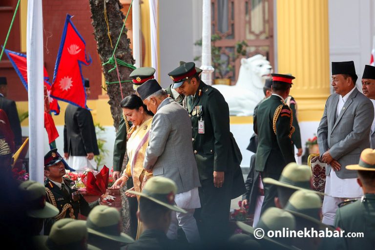 निवर्तमान राष्ट्रपति भण्डारीलाई छाड्न गएनन् गृहका कर्मचारी, सेनाले घर पुर्‍यायो