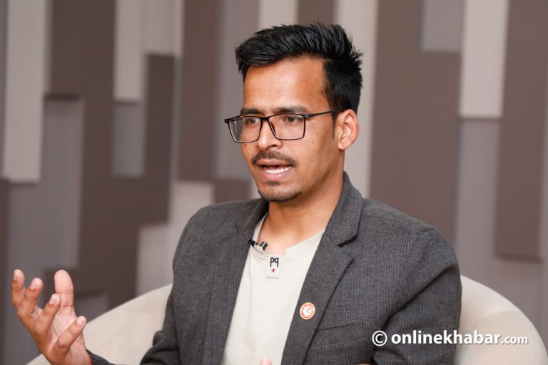 त्रिविको निर्देशनप्रति विद्यार्थीको विरोध, समय तोकेर भर्ना गर्न माग
